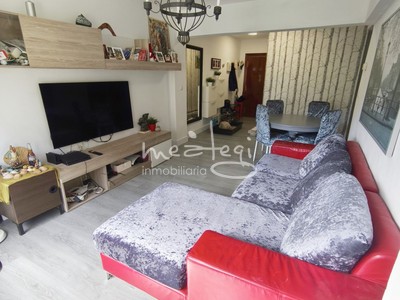 Piso en venta en Trapaga, San Gabriel, con 3 dormitorios, baño y balcón