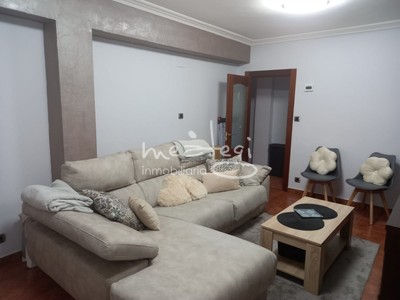 Piso en venta en Barakaldo, con 2 dormitorios y baño