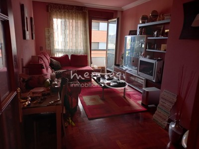 Piso en venta en Barakaldo, con 2 dormitorios, 2 baños, plaza de garaje, trastero y balcón