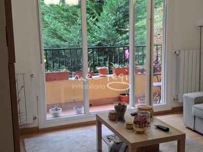 Piso en venta en Villasana De Mena, con 2 dormitorios, 2 baños, plaza de garaje y balcón