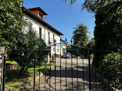 Casa en venta en Carreño, Tamón, con 5 dormitorios, baño y terreno