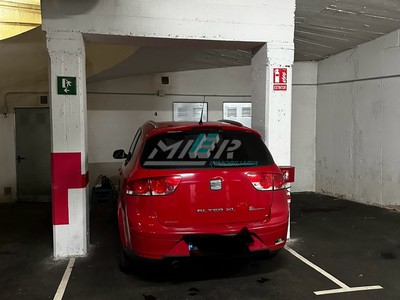 Garaje en venta en Candas, Parque De Las Conserveras