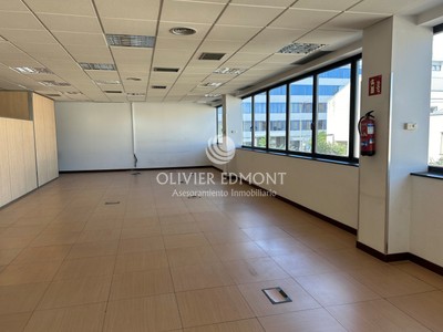Oficina en alquiler en Madrid, Julián Camarillo