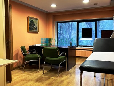 Oficina en venta en Oviedo, Campo De San Francisco, con 3 aseos
