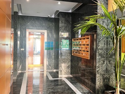 Piso en venta en Oviedo, La Eria, con 3 dormitorios, 2 baños, plaza de garaje, trastero y balcón