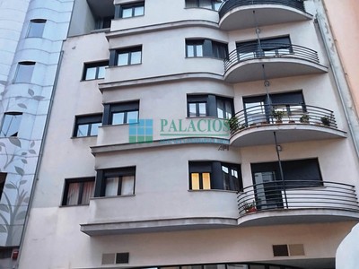 Piso en venta en Oviedo, Losa, Masip, con 2 dormitorios y 2 baños