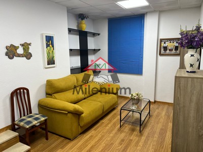 Apartamento en venta en Algeciras, Centro, con 2 dormitorios, baño y aseo