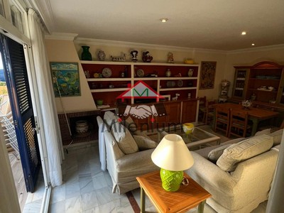 Adosado en venta en Algeciras, con 3 dormitorios, baño y plaza de garaje