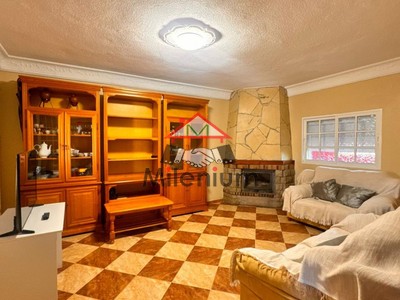 Chalet en venta en Algeciras, Cortijo Vedes, con 4 dormitorios, 2 baños, plaza de garaje, trastero, terraza y terreno