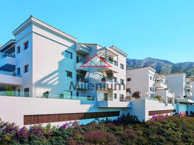 Apartamento en venta en Estepona, con 3 dormitorios, 2 baños, trastero, terraza y terreno