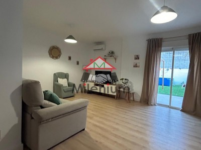 Adosado en venta en Algeciras, San Bernabe, con 3 dormitorios, 3 baños, 3 plazas de garaje y trastero