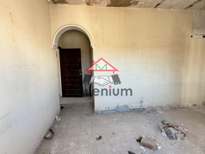 Ático en venta en Algeciras, Semi Centro, con 2 dormitorios, baño y terraza