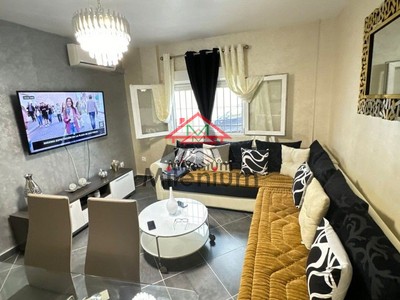 Casa en venta en Algeciras, Pescadores, con 3 dormitorios, baño y terraza