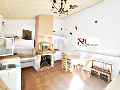 Casa de campo/finca rústica en venta en Pizarra, Carretera De Estacion De Cartama-pizarra, con 4 dormitorios, baño y terreno