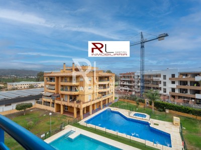 Ático en venta en Cártama, con 4 dormitorios, 2 baños, plaza de garaje, trastero y 2 terrazas