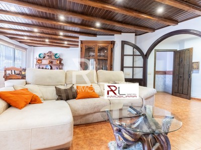 Adosado en venta en Cártama, Inmejorable Situación, con 2 dormitorios, 2 baños, aseo y 2 terrazas