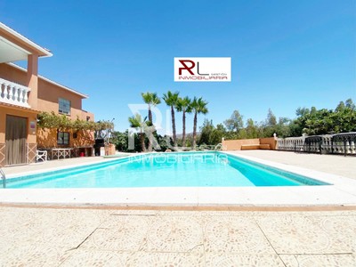 Casa de campo/finca rústica en venta en Sexmo, con 6 dormitorios, 2 baños, 4 plazas de garaje, trastero, terraza y terreno