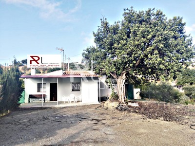Casa en venta en Pizarra, Carretera De Estacion De Cartama-pizarra, con 1 dormitorio, baño, terraza y terreno