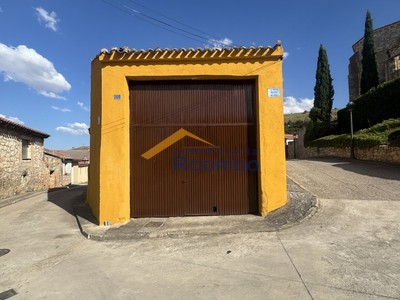 Nave en venta en Cavia