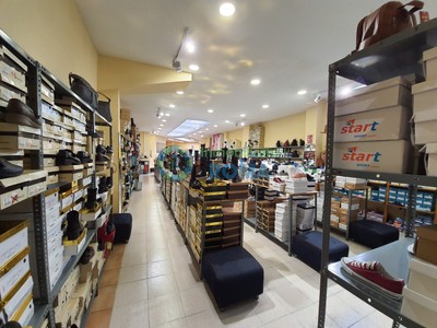 Local en venta en Vitoria, Coronacion, con baño