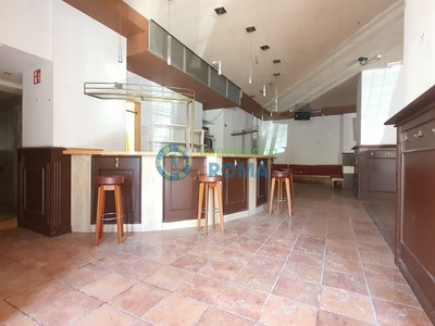 Local en venta en Vitoria, San Martin, con baño