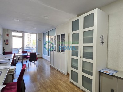 Local en venta en Vitoria, Lakua-arriaga, con aseo
