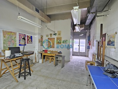 Local en venta en Vitoria, con aseo