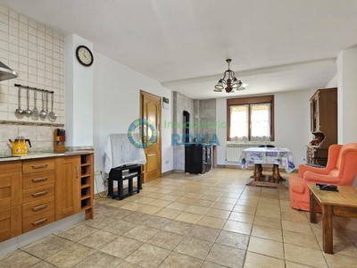 Chalet en venta en Franco, con 4 dormitorios, 3 baños, trastero, terraza y terreno