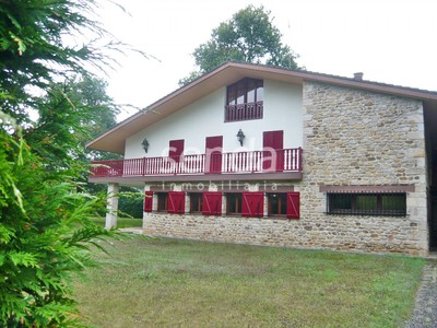 Casa con terreno en venta en Murguia, Alava, con 7 dormitorios, 4 baños, aseo, 2 plazas de garaje, trastero y terraza