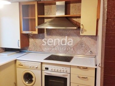 Atico en venta en Vitoria, Casco Historico, con 2 dormitorios y baño