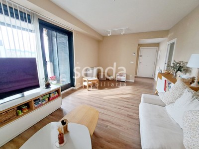 Piso en venta en Vitoria, Zabalgana, con 3 dormitorios, 2 baños, plaza de garaje, trastero y terraza