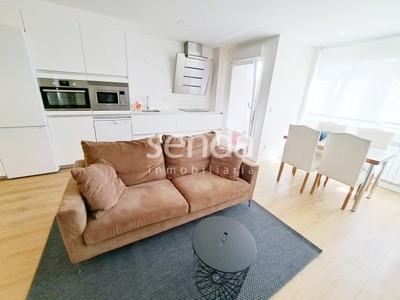 Piso en venta en Vitoria, Arambizkarra, con 3 dormitorios, baño, trastero y 2 terrazas