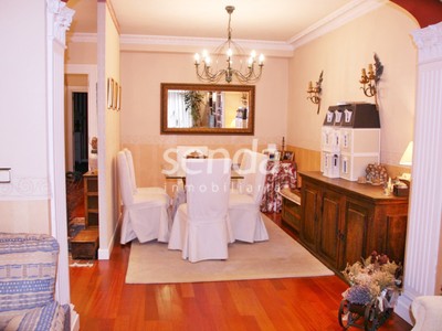 Piso en venta en Vitoria, Centro, con 3 dormitorios y 2 baños