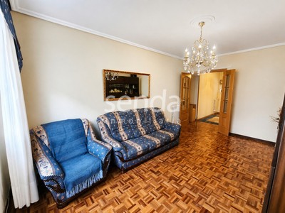 Piso en venta en Vitoria, Arana, con 3 dormitorios, baño, trastero y terraza