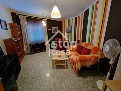 Piso en venta en Fernan Nuñez, Zona Alta, con 2 dormitorios, baño, trastero y terraza