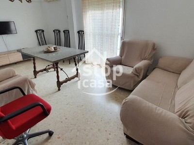 Piso en alquiler en Fernan Nuñez, Cerca Al Mercadona, con 3 dormitorios y 2 baños