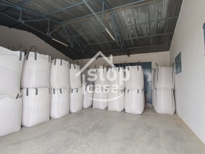 Nave en venta en Fernan Nuñez, Ctra. Fernan Nuñez- La Rambla, con aseo y terreno