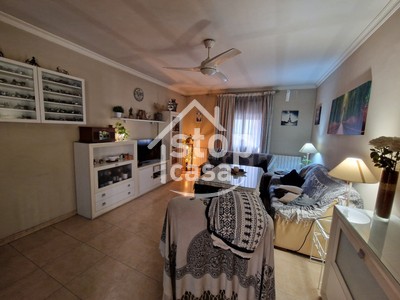 Casa en venta en Fernan Nuñez, Entrada Al Pueblo, con 5 dormitorios, 2 baños, plaza de garaje, trastero y 2 terrazas