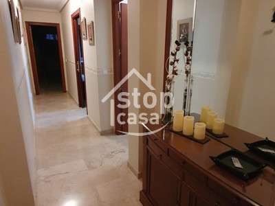 Piso en alquiler en Fernan Nuñez, Cerca Del Centro, con 3 dormitorios, 2 baños, plaza de garaje, trastero y 2 balcones