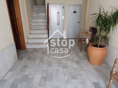Ático en venta en Fernan Nuñez, Zona Alta, con 4 dormitorios, 3 baños, trastero y terraza