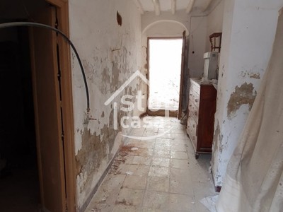 Casa para derribar en venta en Fernan Nuñez, Casco Antiguo