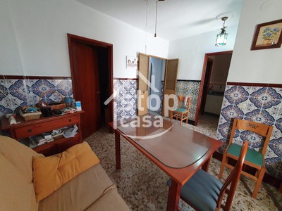 Casa en venta en Fernan Nuñez, Cerca Avd Juan Carlos I, con 3 dormitorios y 2 baños