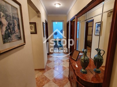 Piso en alquiler en Fernan Nuñez, Zona Alta, con 3 dormitorios, baño, trastero y 2 terrazas