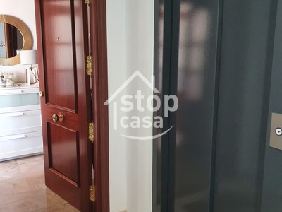 Piso en venta en Fernan Nuñez, Zona Alta, con 3 dormitorios, baño, aseo, trastero y 2 balcones