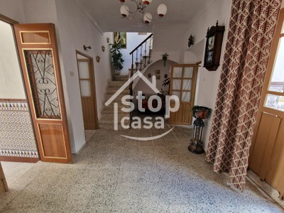 Casa en venta en Montemayor, Zona Baja, con 6 dormitorios, 2 baños, trastero y 2 terrazas