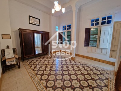 Casa en venta en Fernan Nuñez, Zona Centro, con 7 dormitorios, 3 baños, trastero y 3 terrazas