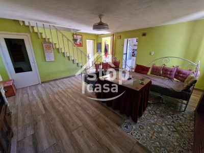 Chalet en venta en Montemayor, con 4 dormitorios, 2 baños, aseo, trastero, terraza y terreno