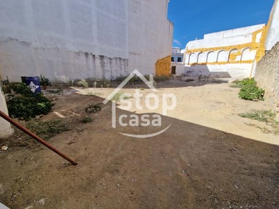 Solar en venta en Fernan Nuñez, Cerca De La Zona Comercial