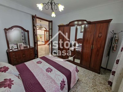 HABITACIÓN EXTERIOR PLANTA BAJA