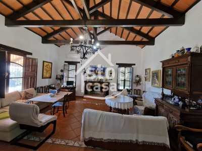 Chalet en venta en Fernan Nuñez, Carretera, La Rambla, con 6 dormitorios, 2 baños, trastero y terraza